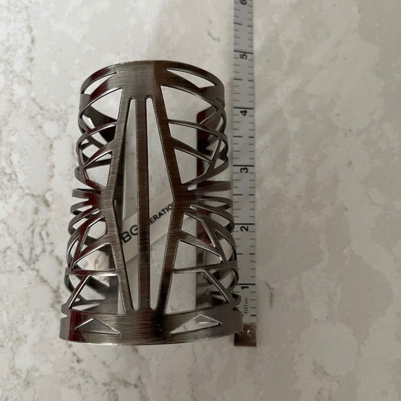 NWT 90s BCBG Generation Cuff Bracelet - Picture 6 of 7